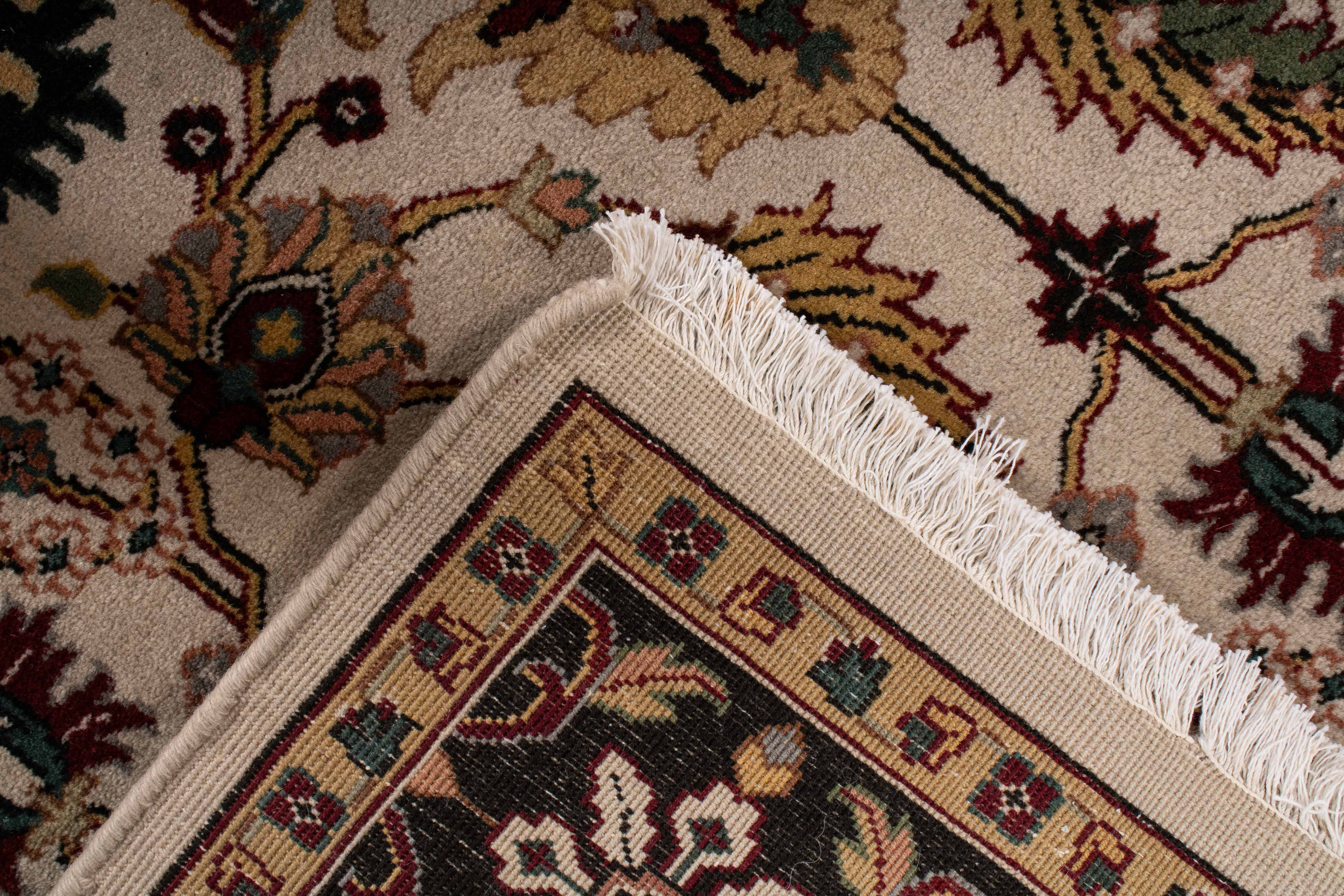 New Indian Agra Rug <br> 5'0 x 7'11