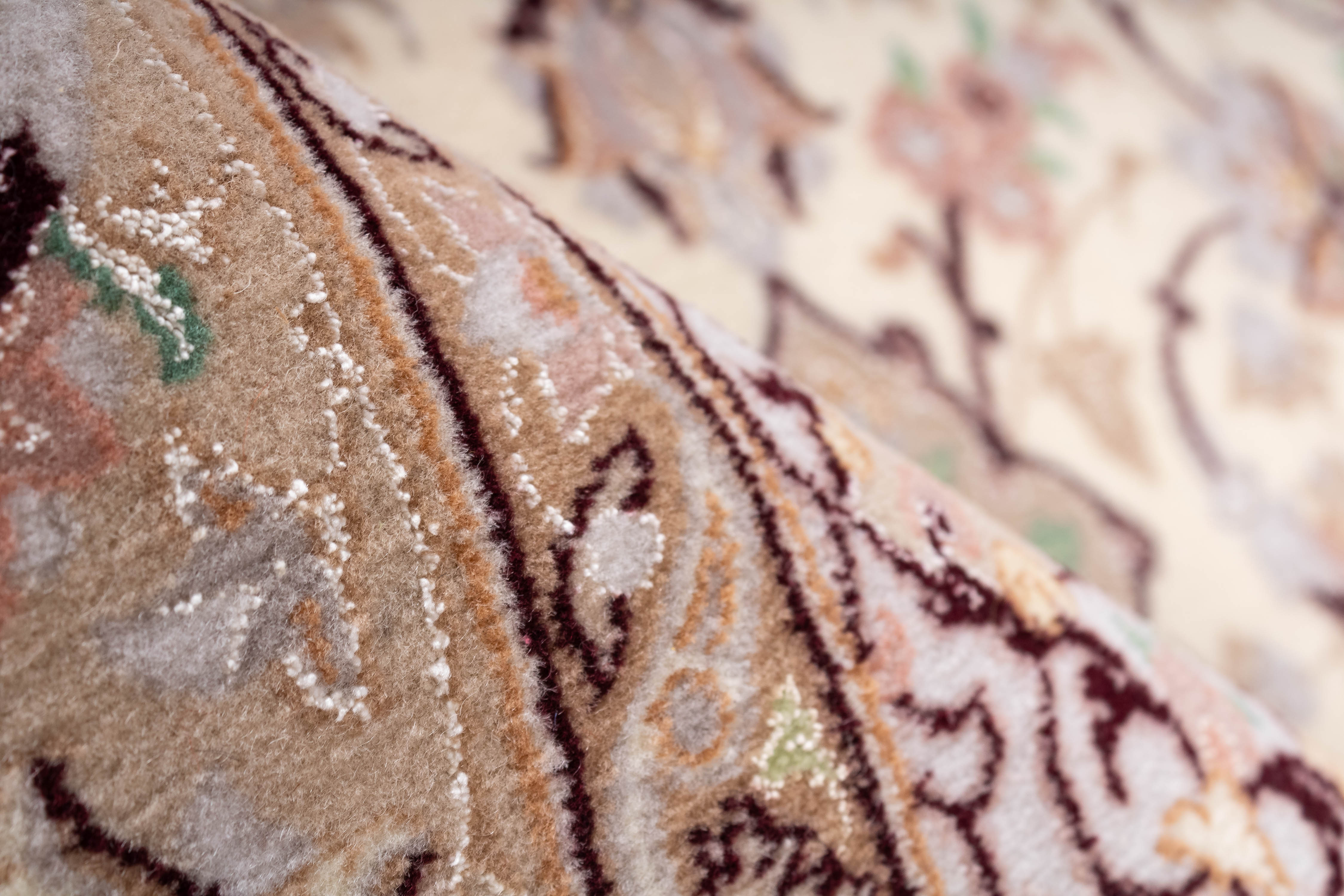 Fine Persian Isfahan Rug <br> 3'9 x 5'8
