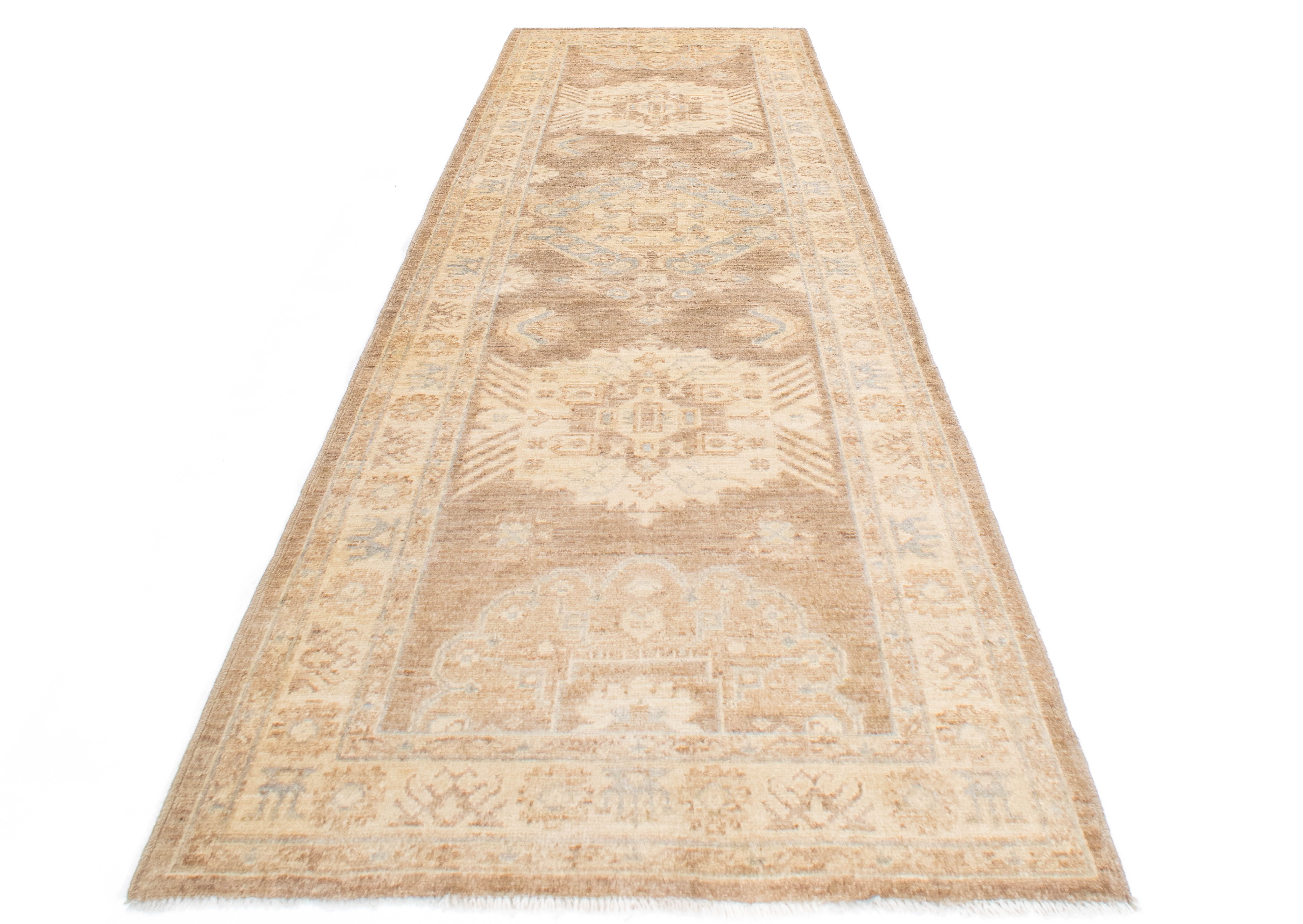 New Pakistan Chobi Rug <br> 2'7 x 7'10