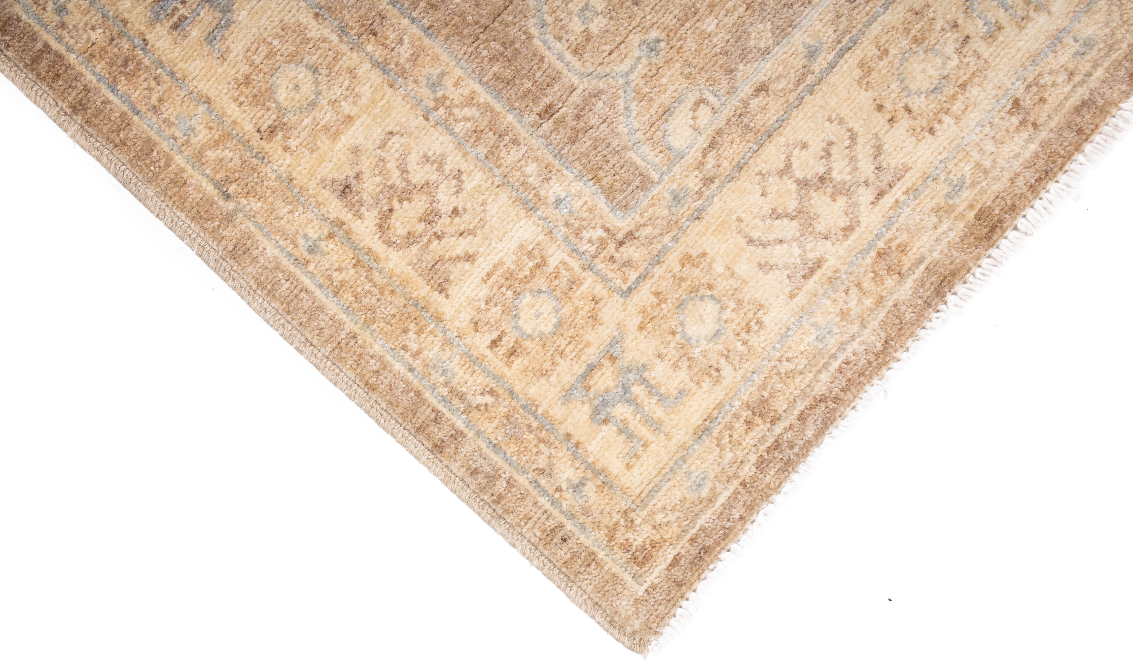 New Pakistan Chobi Rug <br> 2'7 x 7'10