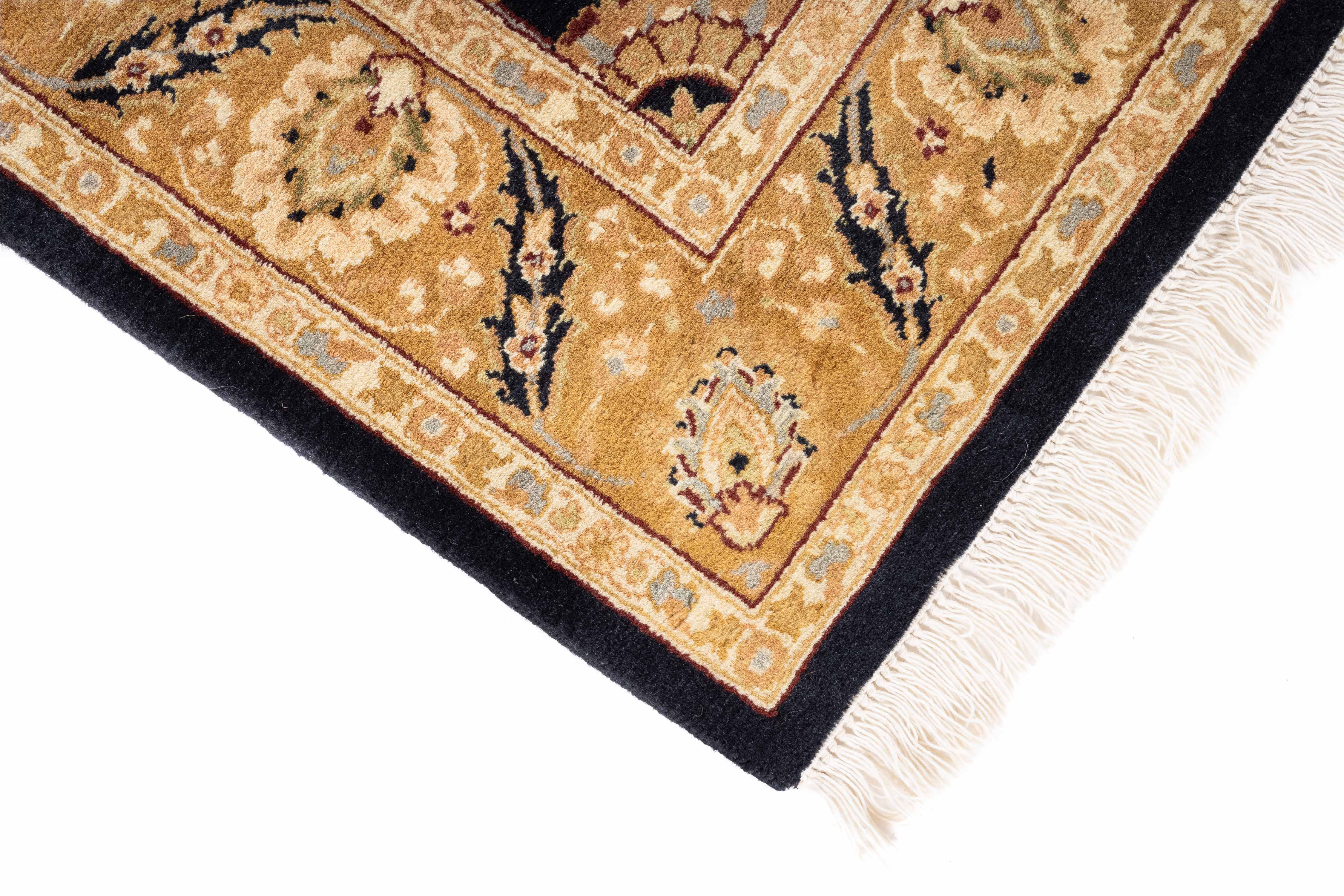 Traditional Pakistan Kashan Design Rug <br> 3'1 x 5'0