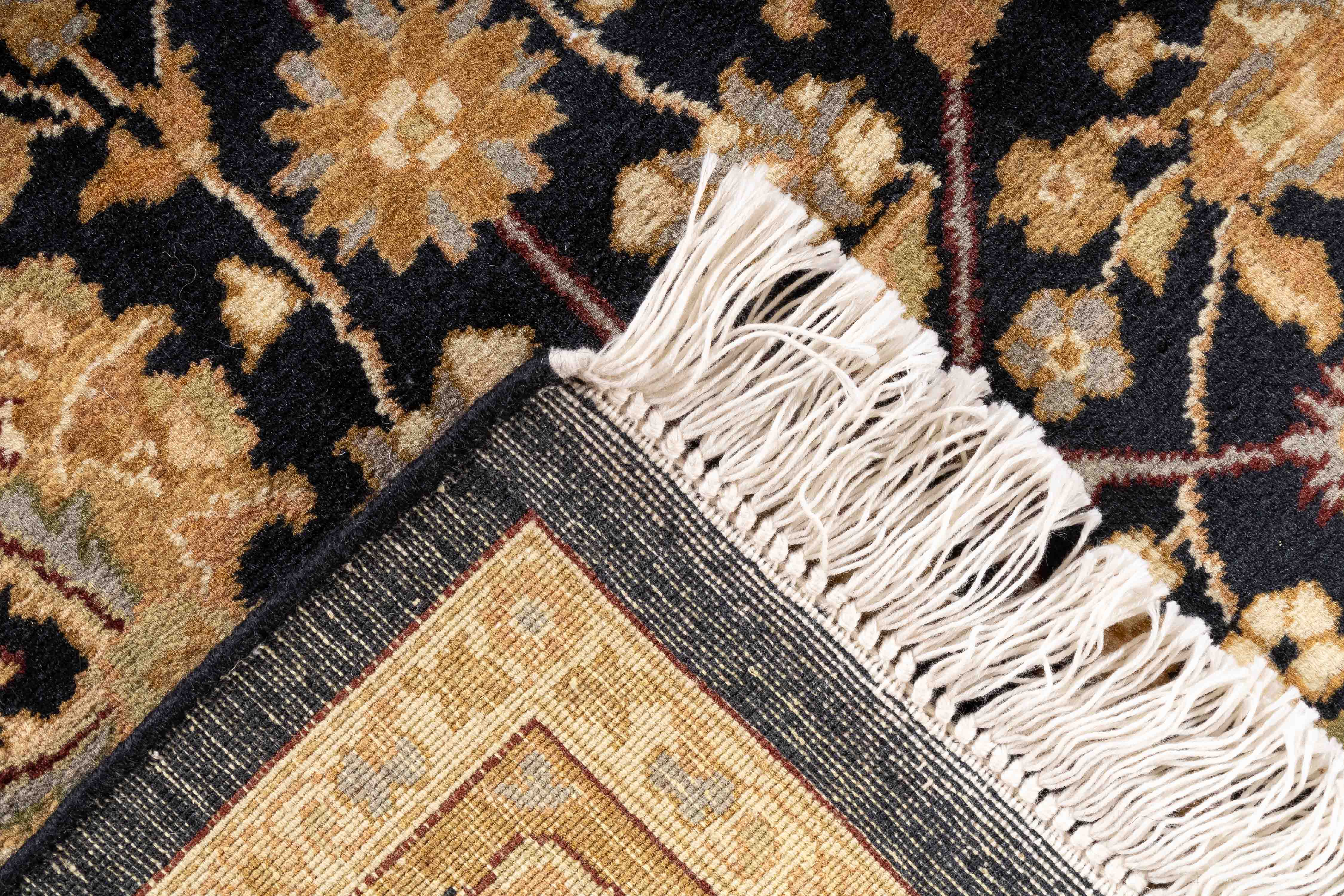 Traditional Pakistan Kashan Design Rug <br> 3'1 x 5'0