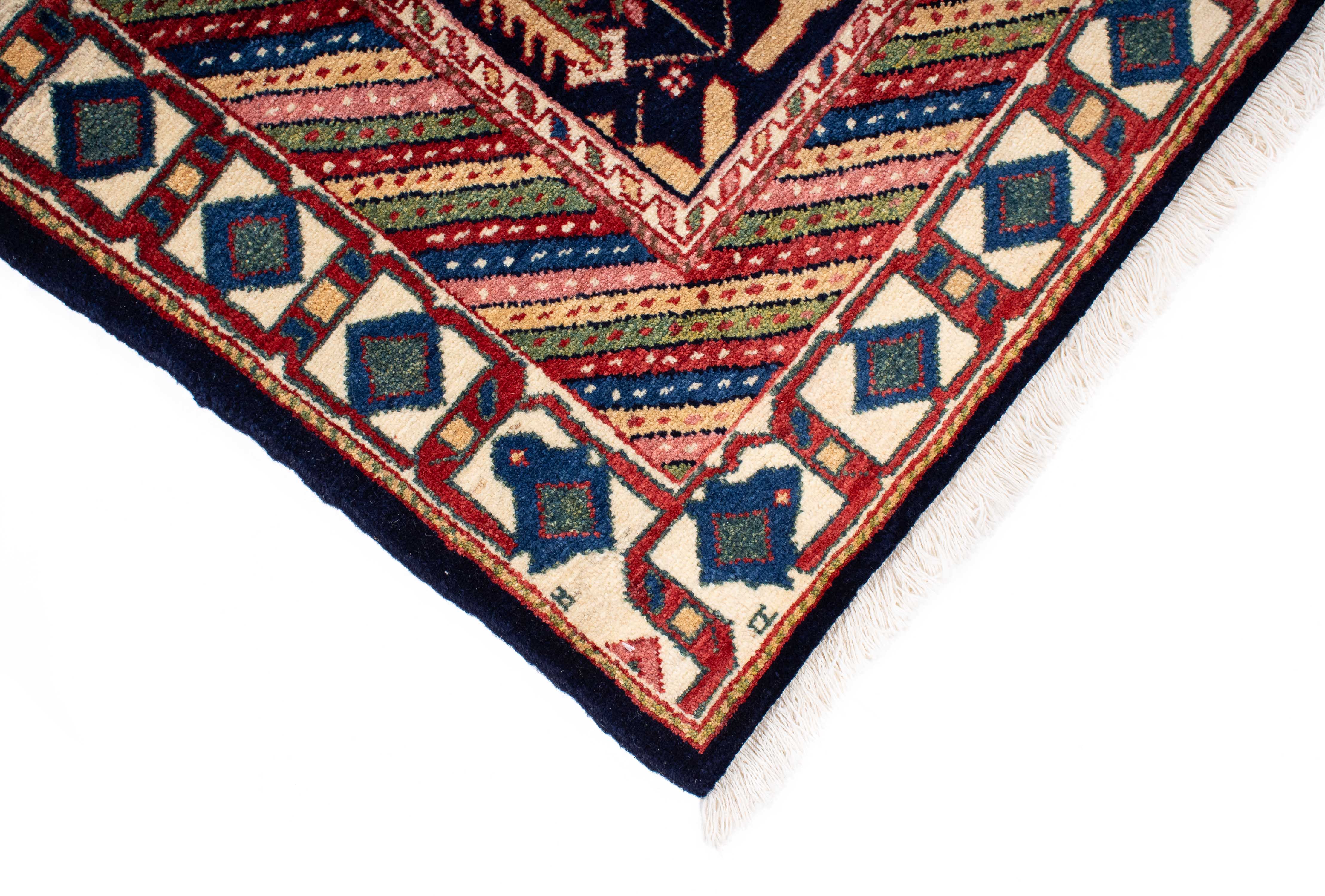 Vintage Persian Bakhtiari Rug <br> 5'2 x 6'10