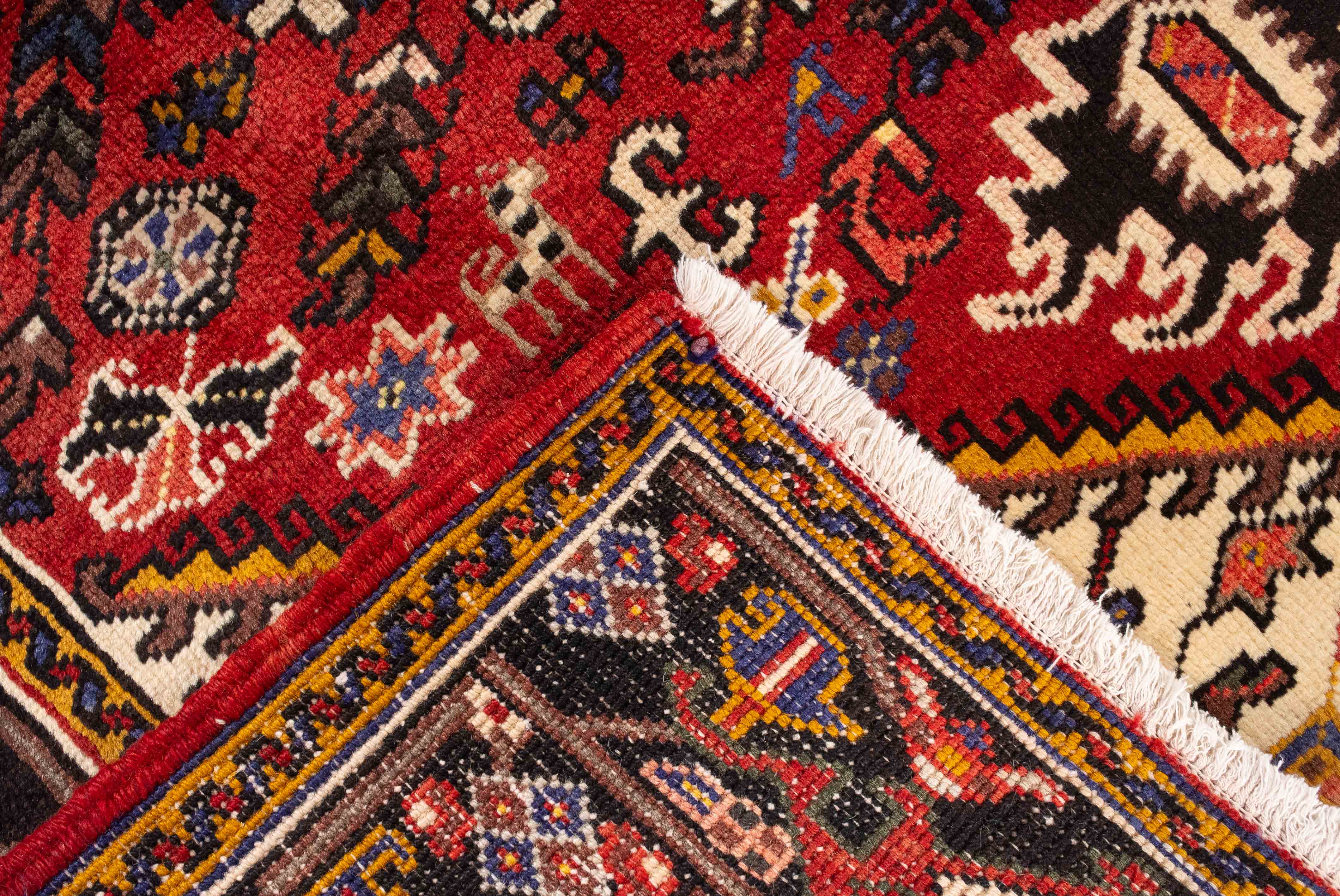 Persian Heriz Rug <br> 5'2 x 6'6