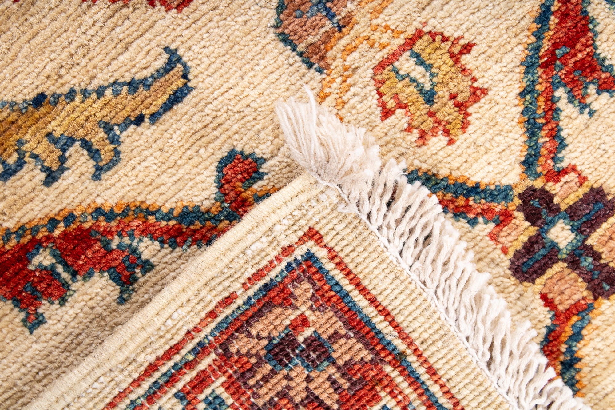 Pakistan Farahan Rug <br> 3'5' x 4'10'