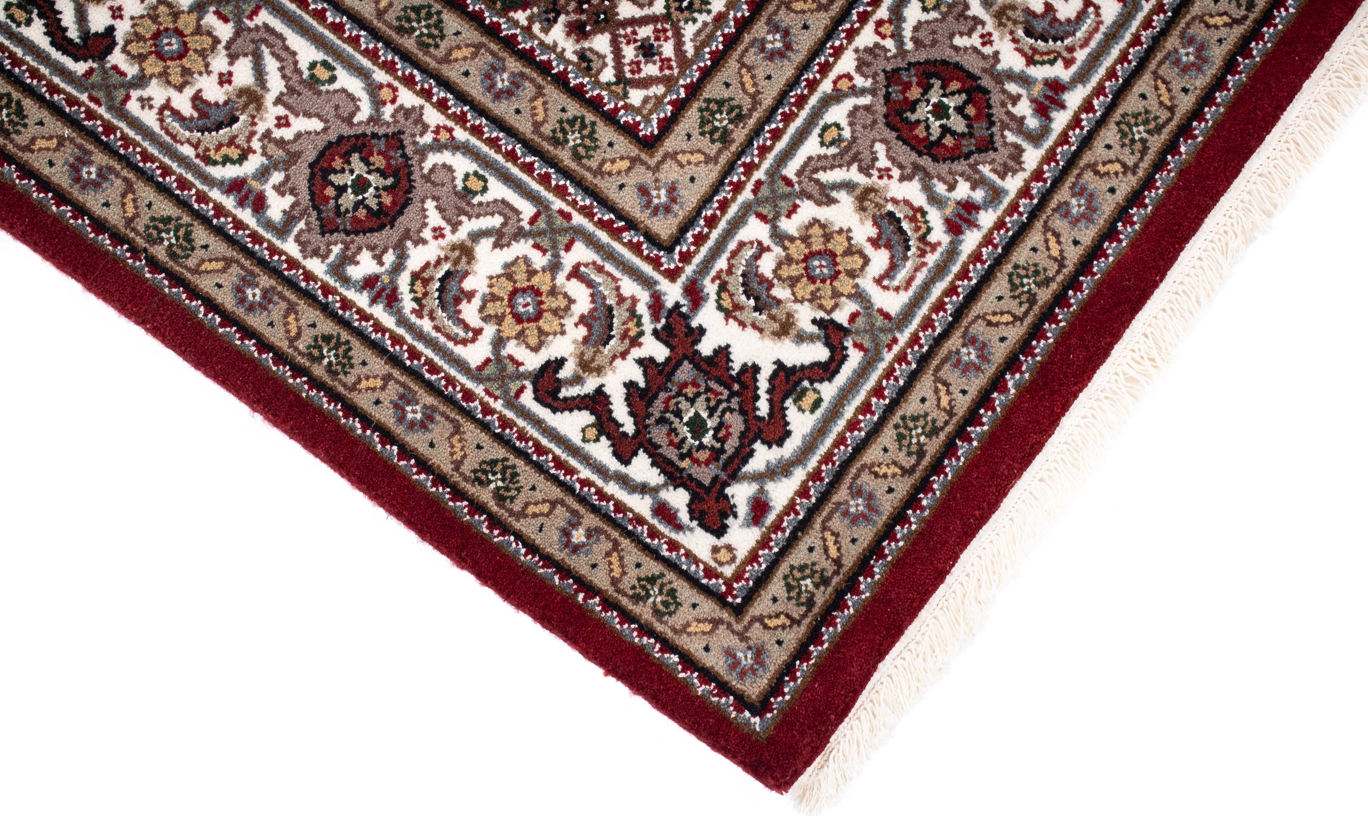 Indian Bidjar Design Rug <br> 5'1 x 7'5