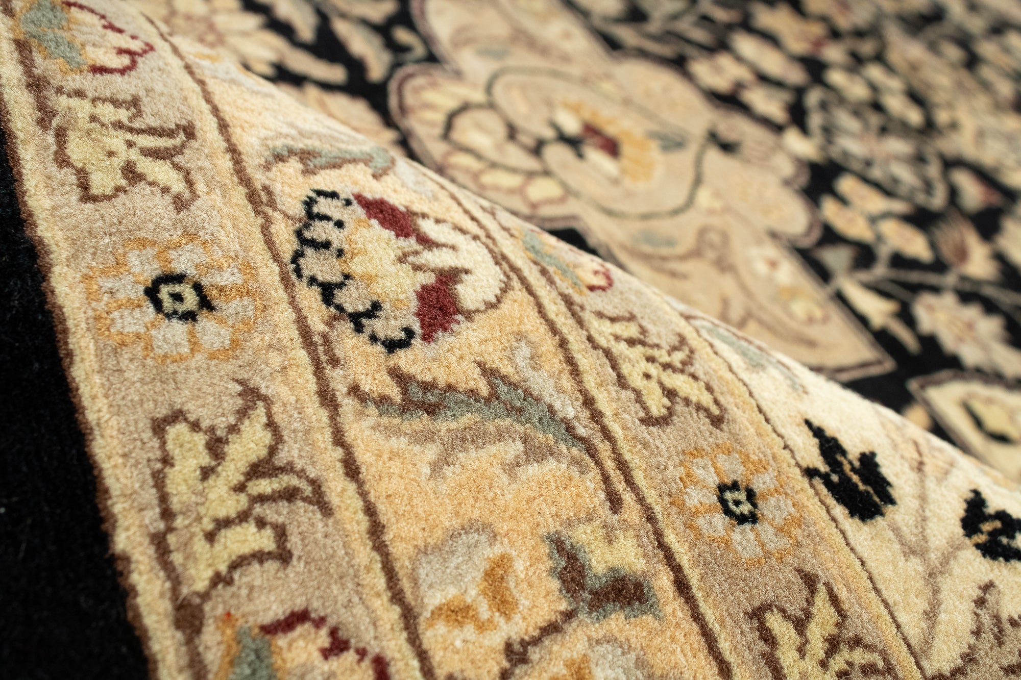 New Floral Pak Tabriz Rug <br> 8'0 x 10'0