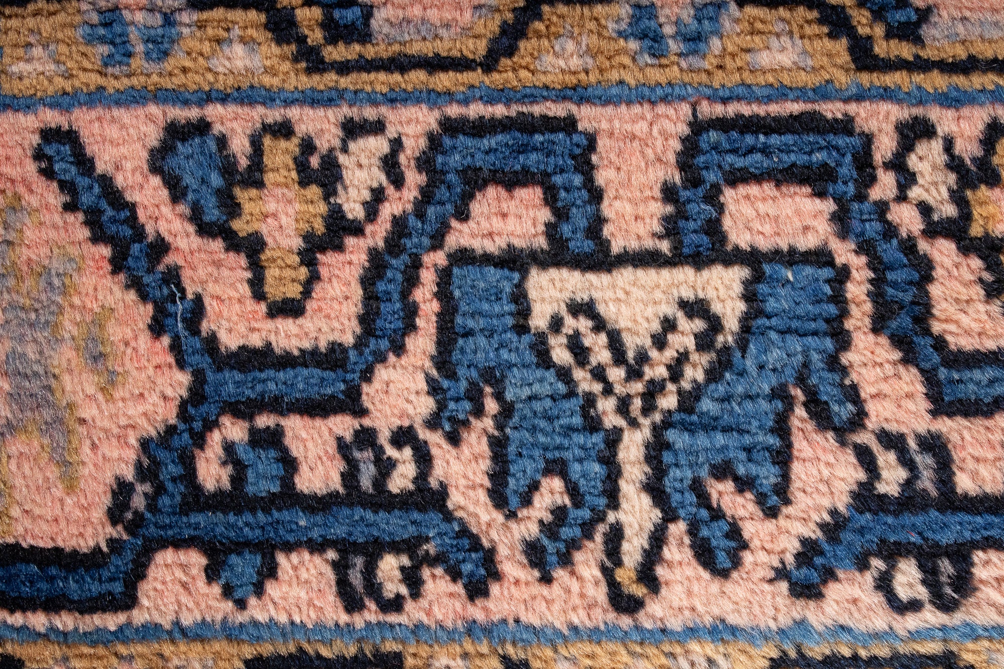 Antique Persia Hamadan Rug <br> 3'8' x 5'10'