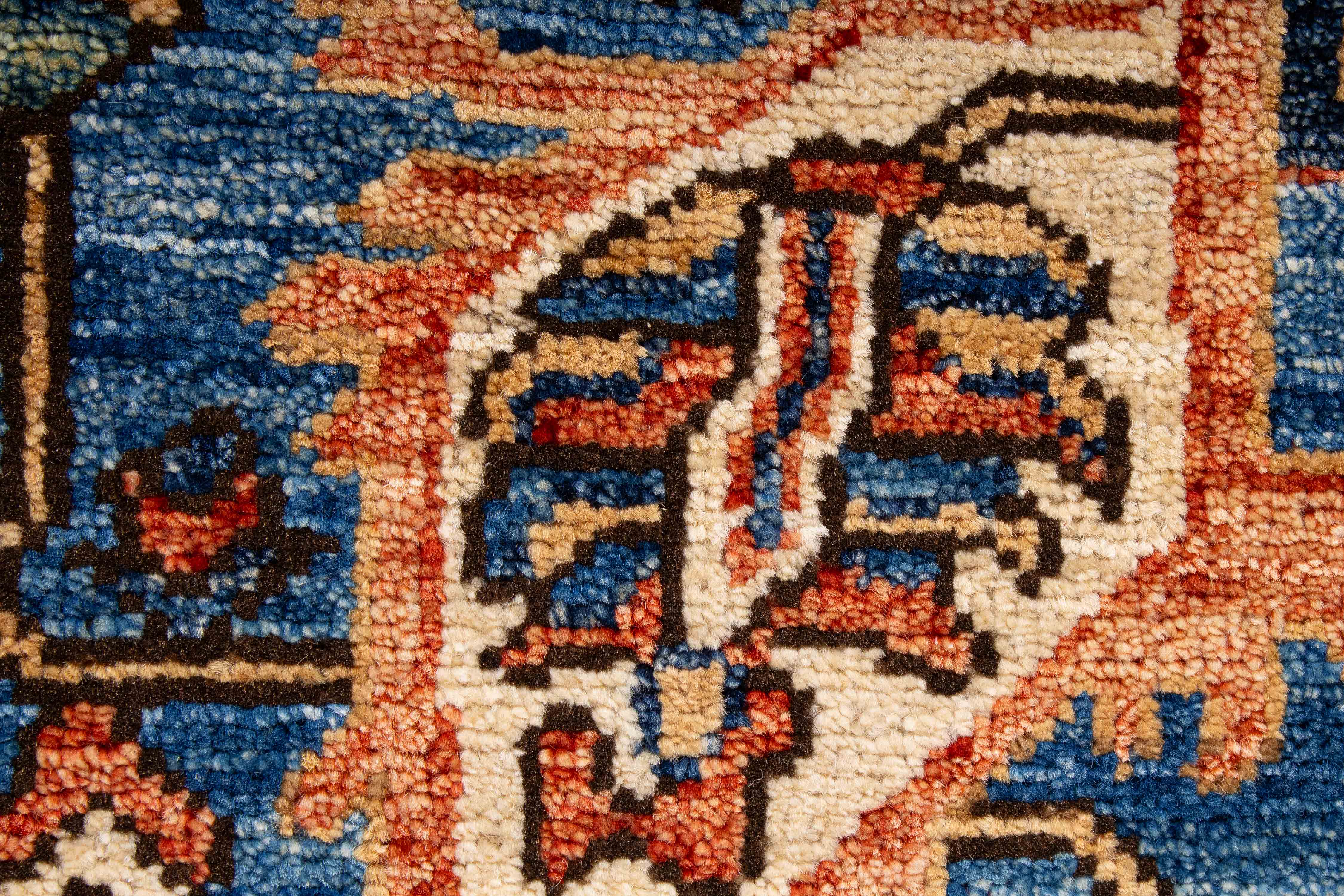 Traditional Pakistan Serapi Rug <br> 4'10 x 6'10