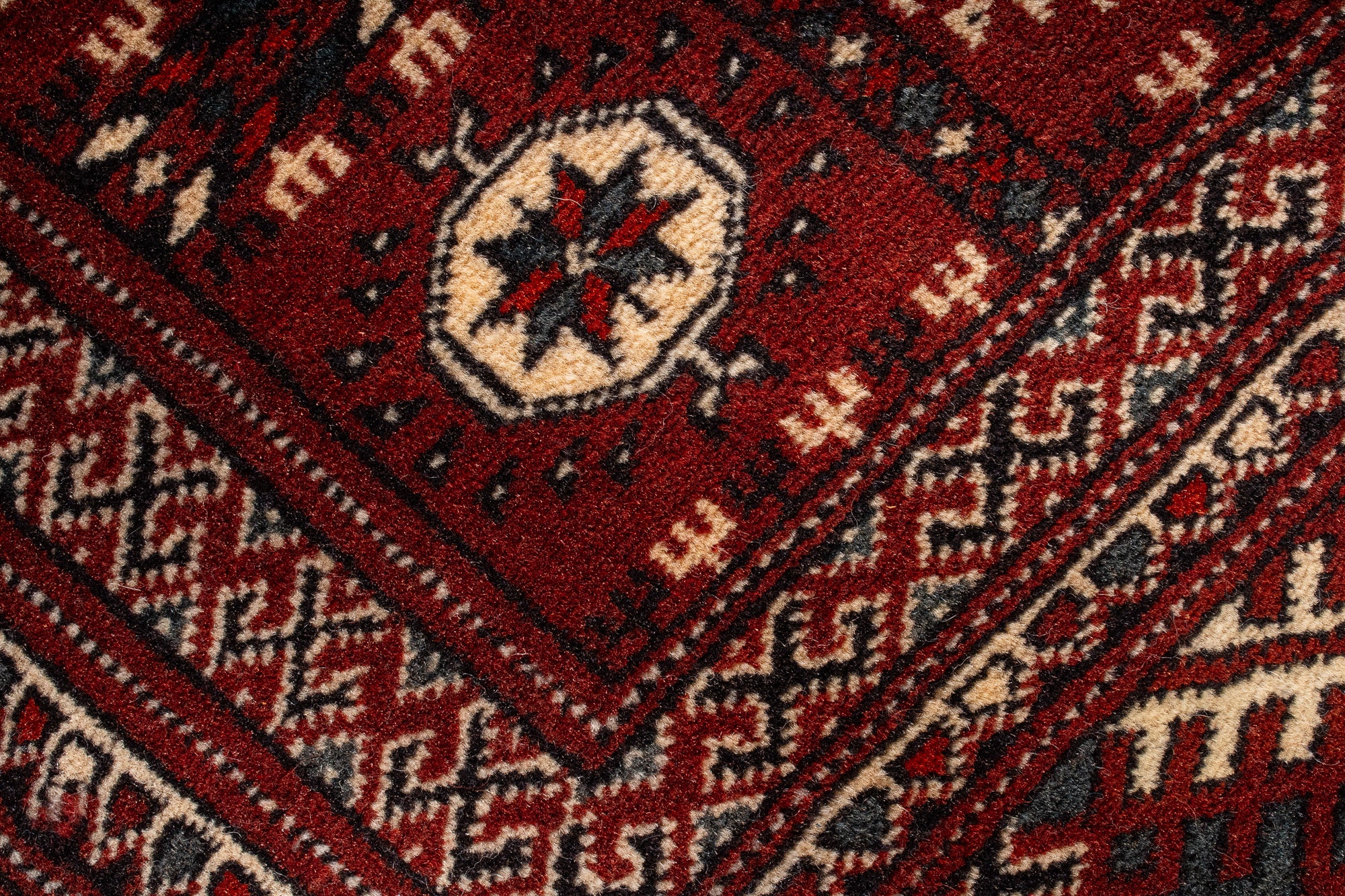 Persia Balouch Rug <br> 4'6' x 6'3'
