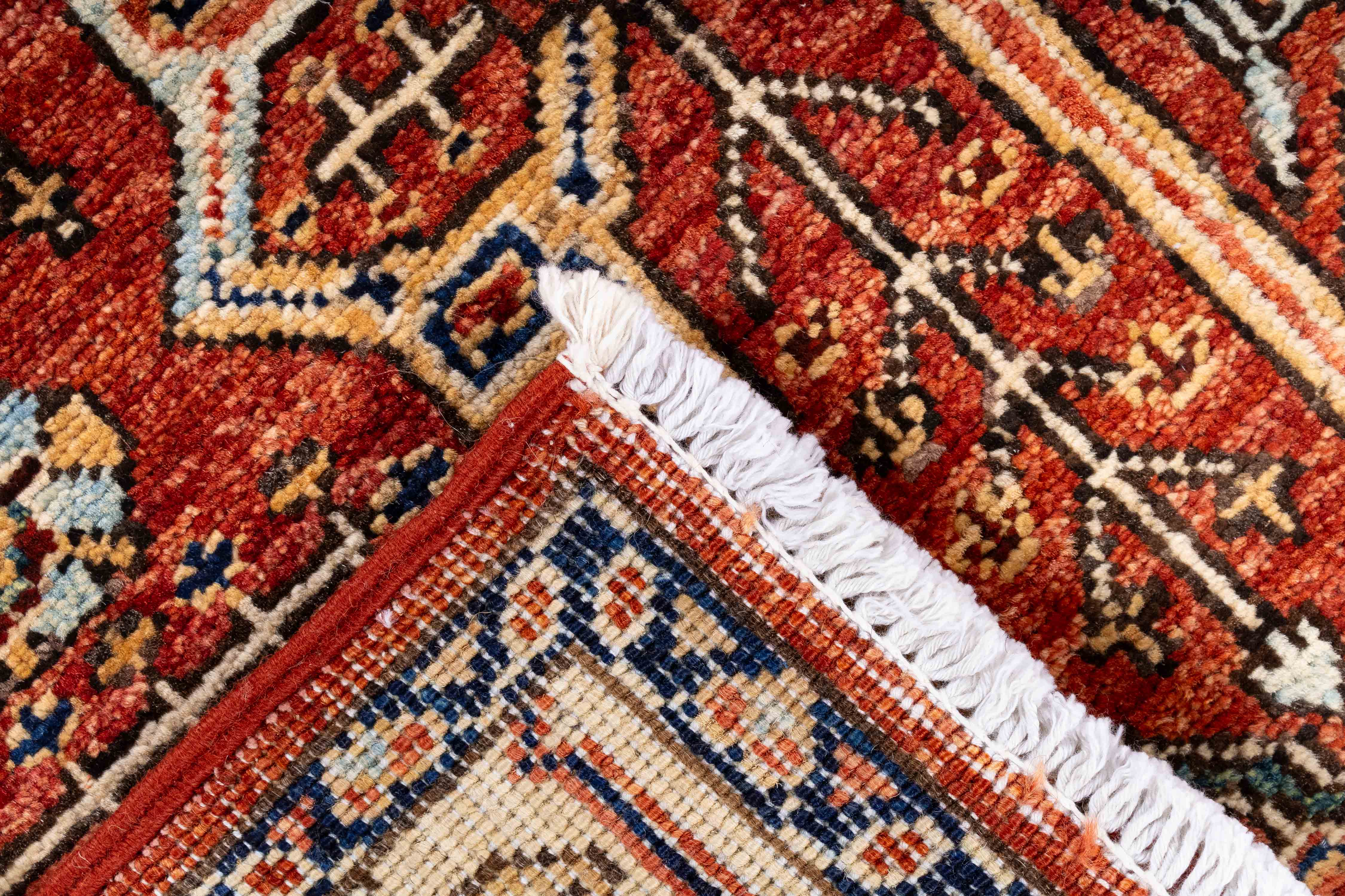 Traditional Pakistan Serapi Design Rug <br> 3'2 x 5'4