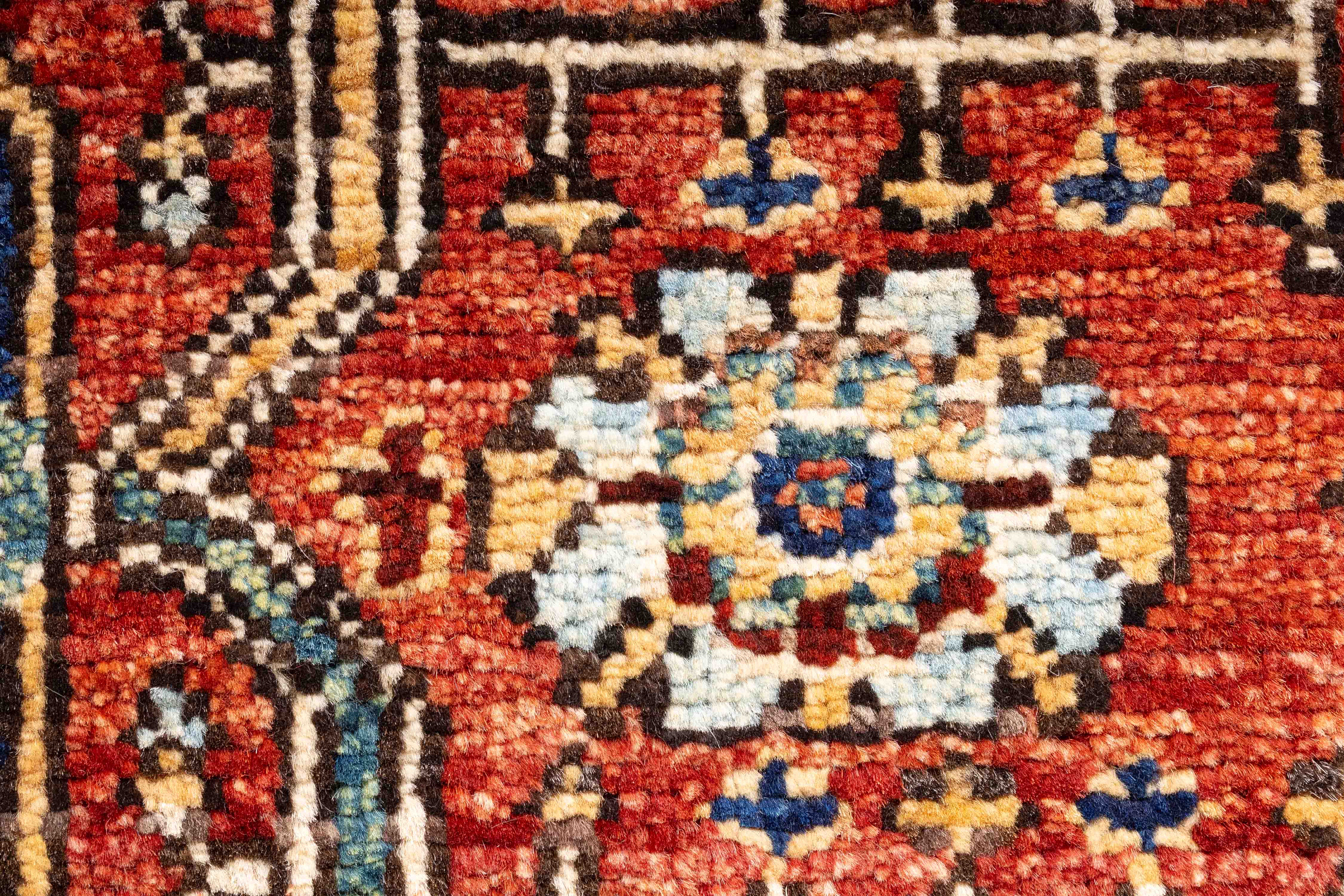 Traditional Pakistan Serapi Design Rug <br> 3'2 x 5'4