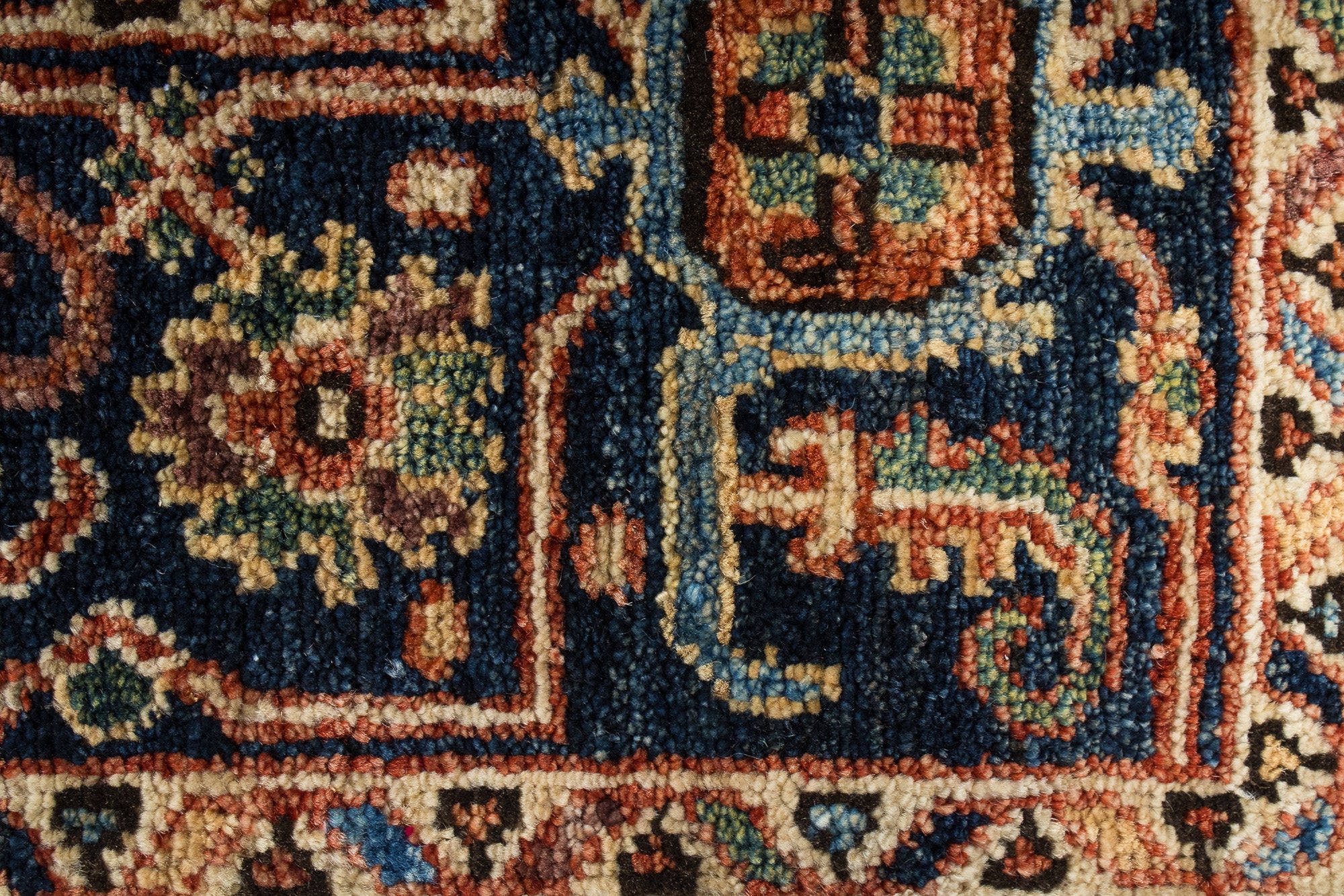 Pak Serapi Runner <br> 3'0 x 16'10