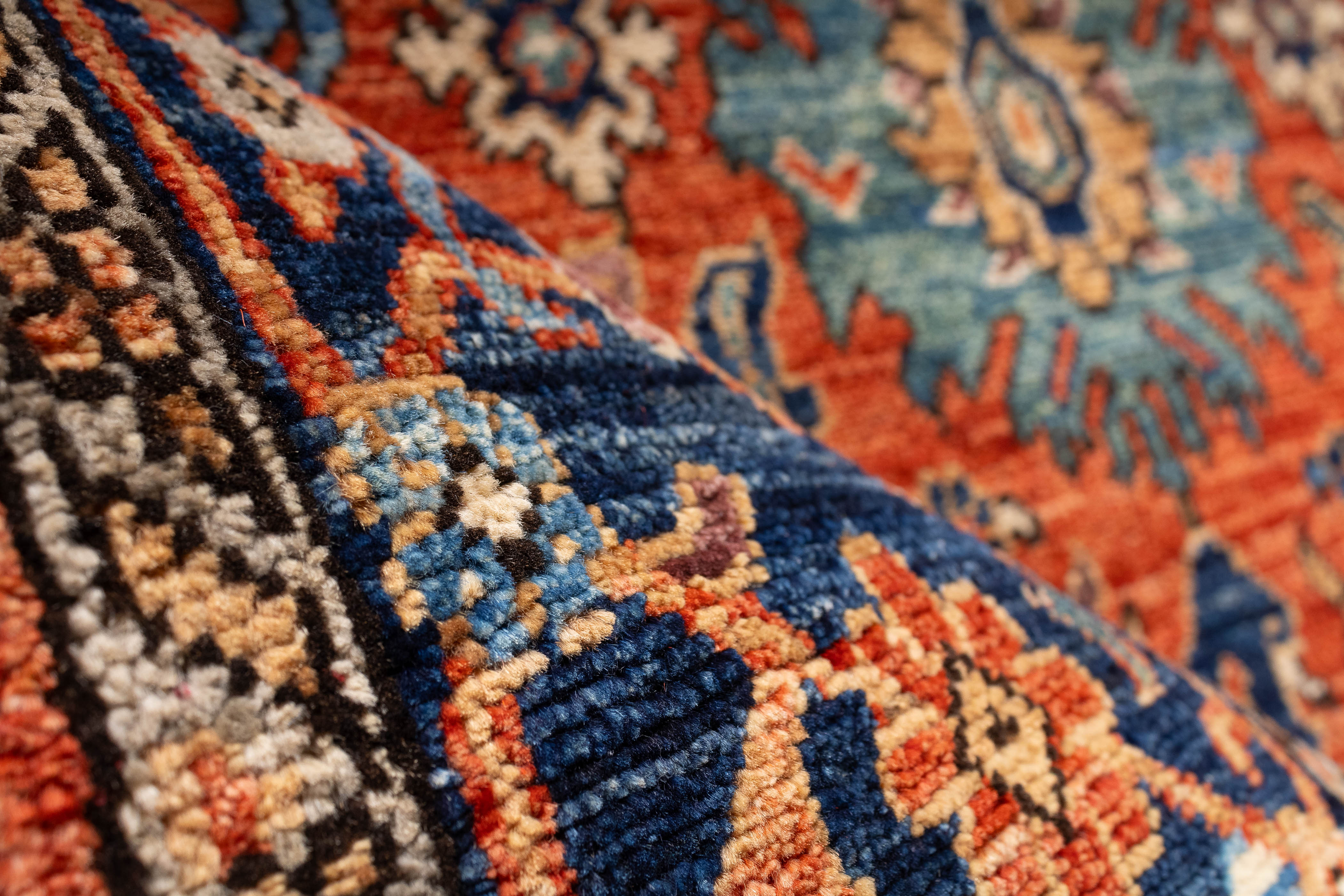 New Pakistan Serapi Rug <br> 4'5 x 6'4