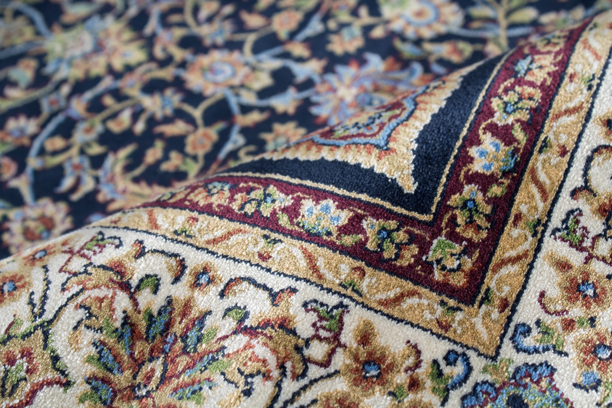 Turkish Ghom Silk Rug <br> 4'0 x 6'0