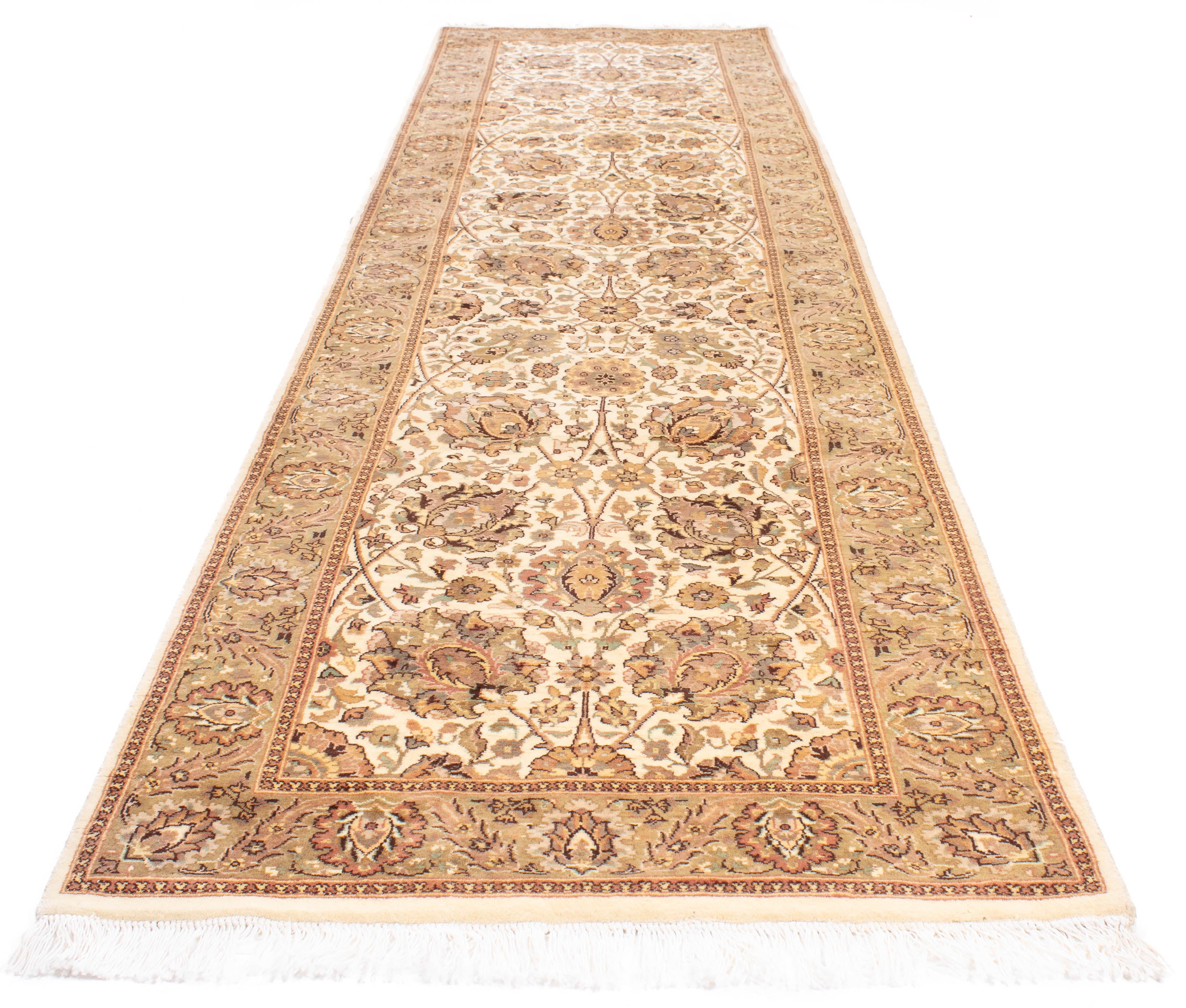 Fine Pakistan Kashan Design Rug <br> 2'7 x 9'10