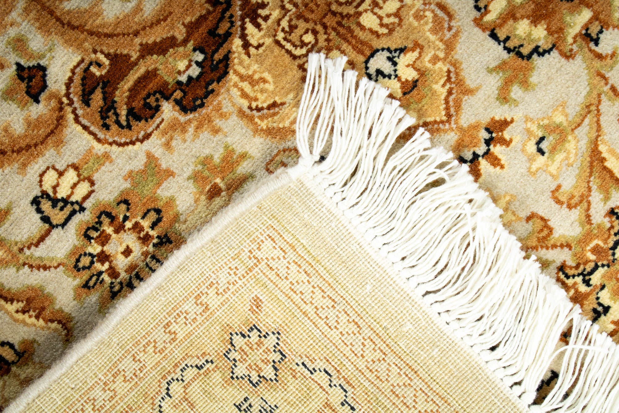 Pak Tabriz Rug <br> 4'0 x 6'0