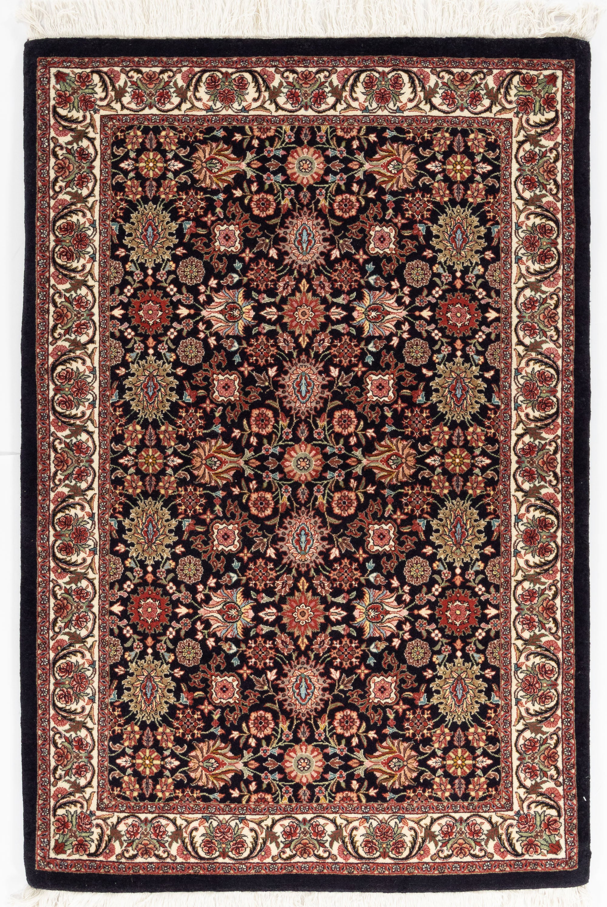 New Persian Bidjar Rug  <br> 3'10 x 5'10