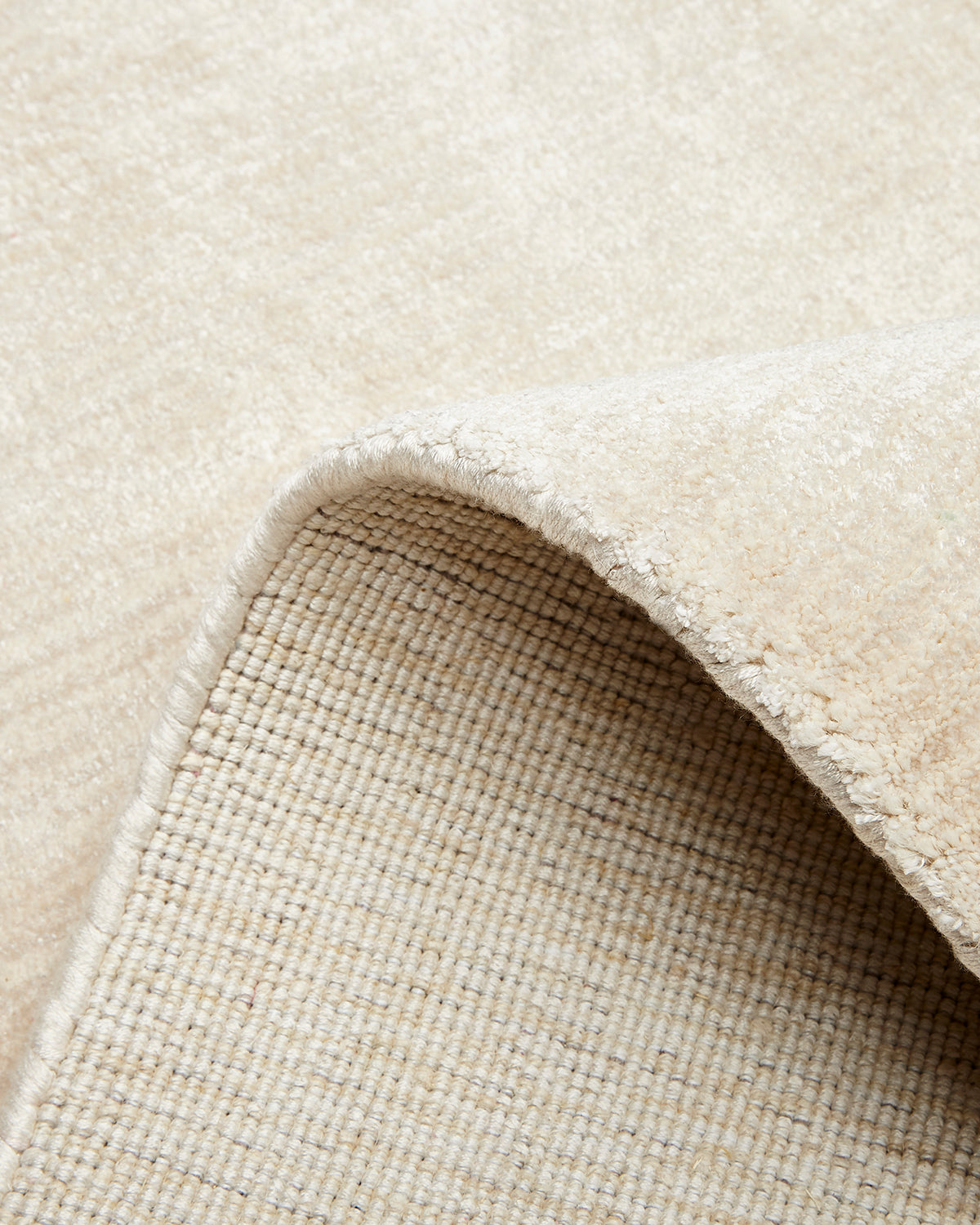 Lodhi Hand Loomed Contemporary Solid Area Rug