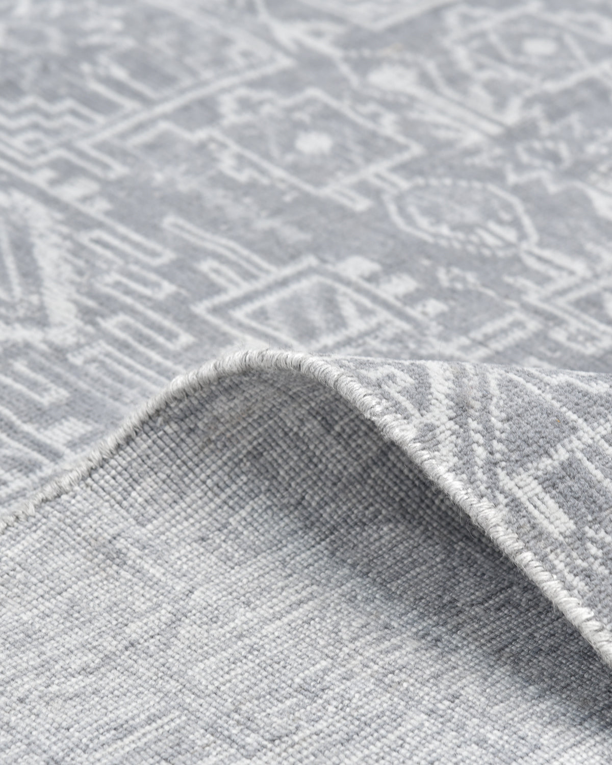 Idan Hand Loomed Bohemian Tribal Area Rug