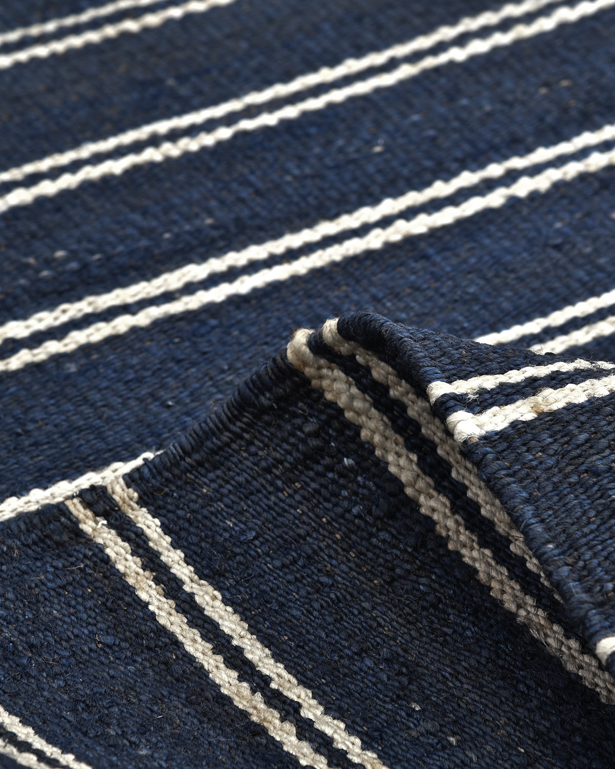 Lilly Hand Woven Contemporary Transitional Jute Area Rug