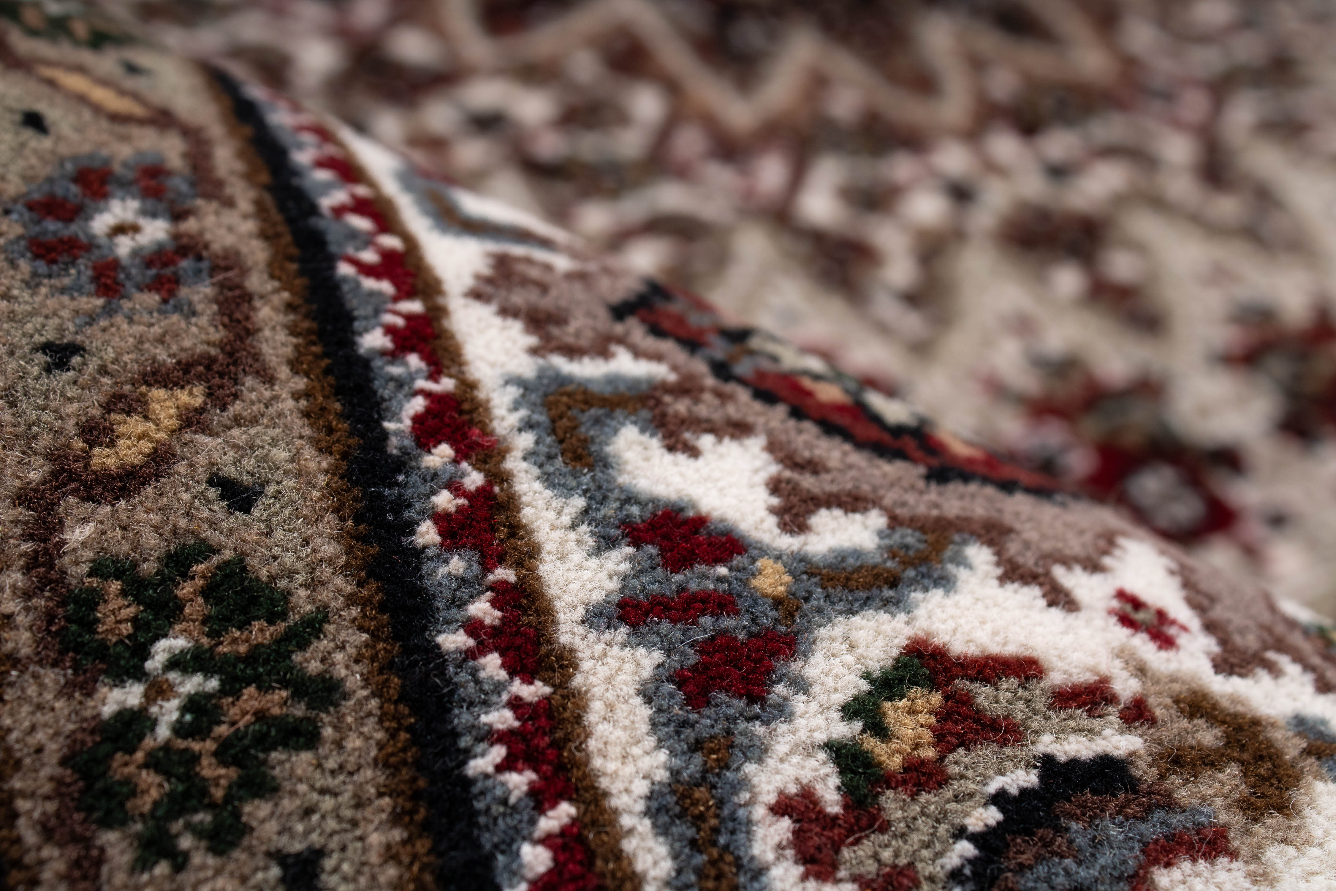 Indian Bidjar Design Rug <br> 5'1 x 7'5